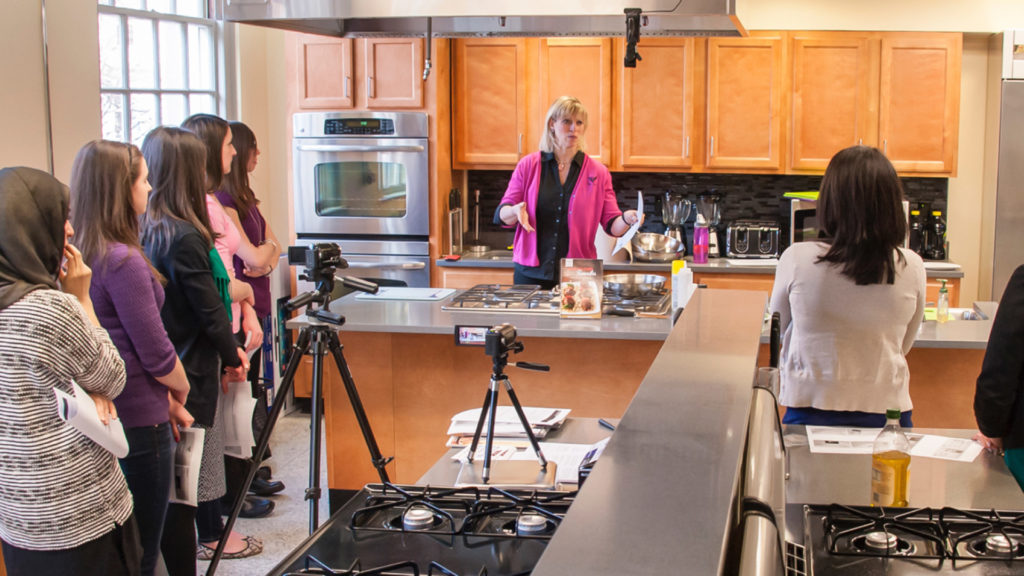 Students and instructor in Nutrition lab